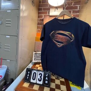 DC Comics SUPERMAN LOGO MAN